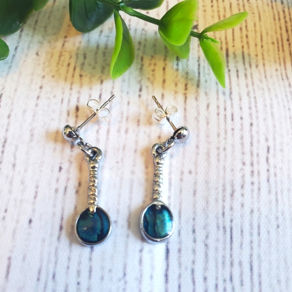 Jewelry - Blue and sliver dangle earrings.